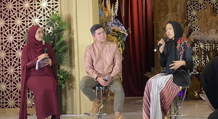 Franka Soeria Prediksi Baju Bordir