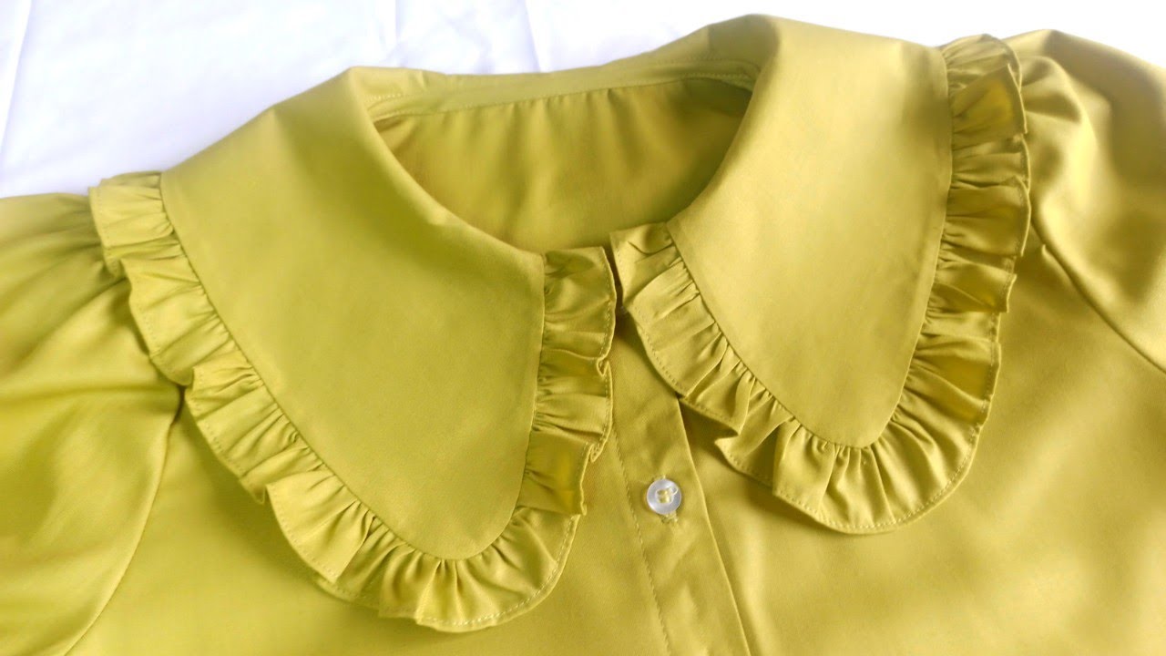 Gaya Kerah Besar & Ruffle yang Feminin