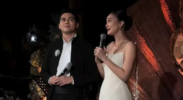 Luna Maya Tampil Mewah di Resepsi Kedua