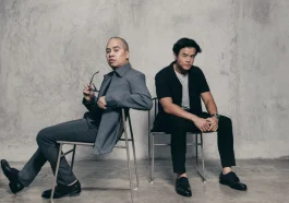 Sepatu Kolaborasi Jadi Simbol Gaya