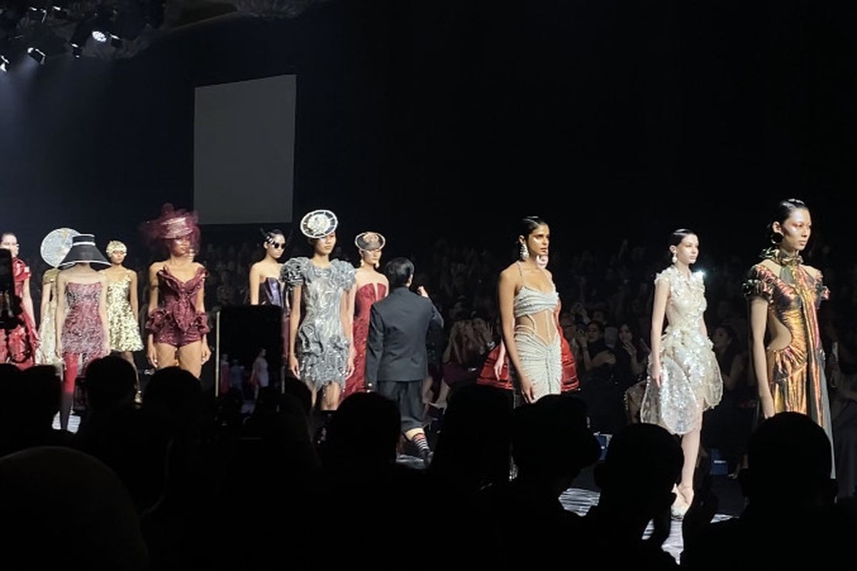 Transformasi Kebaya oleh Eddy Betty