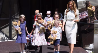 Melania Trump Tampil Elegan dengan Blouse Polka-Dot di Kunjungan ke Children’s National Hospital