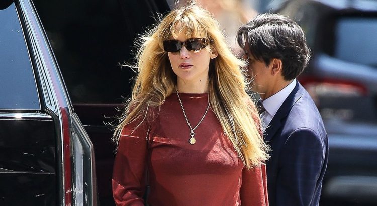 Sepatu Baru Jennifer Lawrence