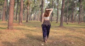 Harem Pants Kembali! Ini Alasan Kenapa Semua Influencer Memakainya Tahun Ini