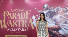 Parade Wastra Nusantara 2025